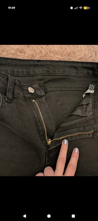 Vaqueros negros ajustados