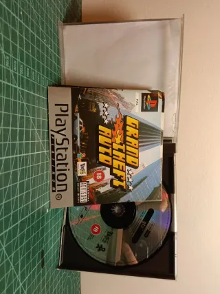 Grand Theft Auto 1 y 2 (PS1)