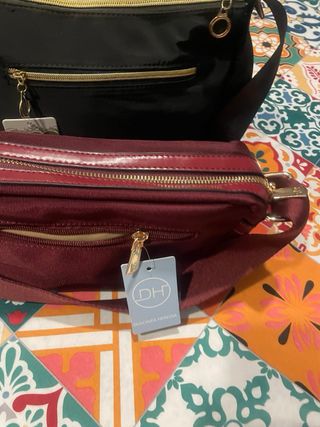 Bolsos bandolera negro y burdeos