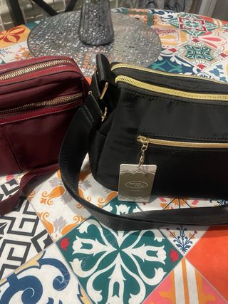 Bolsos bandolera negro y burdeos
