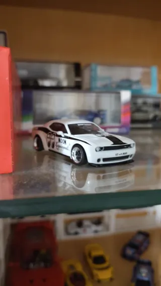 Lote 1:64 Mini GT, Kaido House, Tarmac, Inno