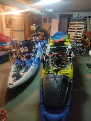 Kayak de pesca 2.5m con motor 4 tiempos