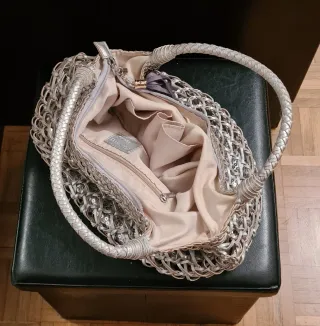 Bolso paja gris con lentejuelas