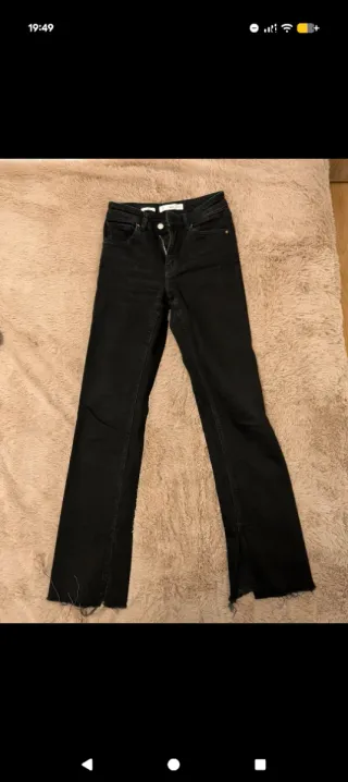 Vaqueros negros campana