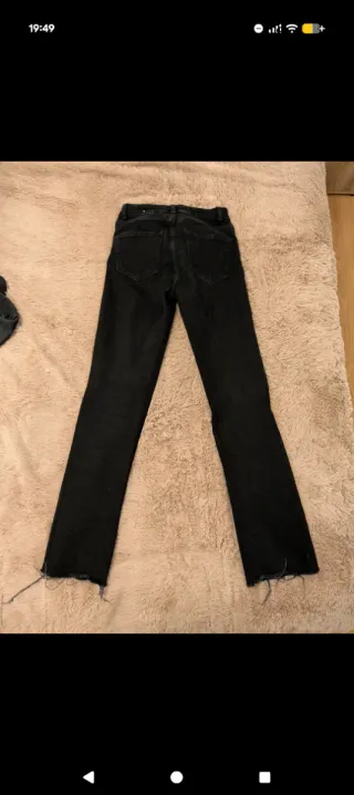 Vaqueros negros campana