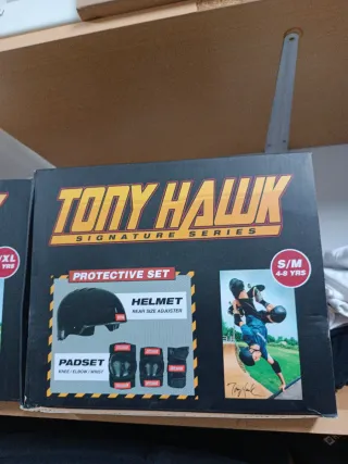 Casco y protecciones Tony Hawk S/M
