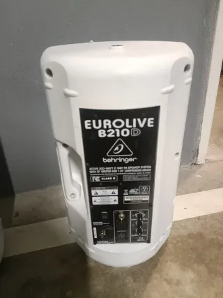 Altavoces Behringer B210D (2 unidades)