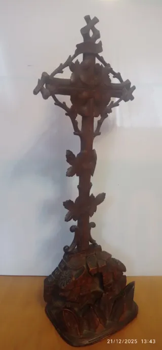 Antigua Cruz Floral Madera Tallada
