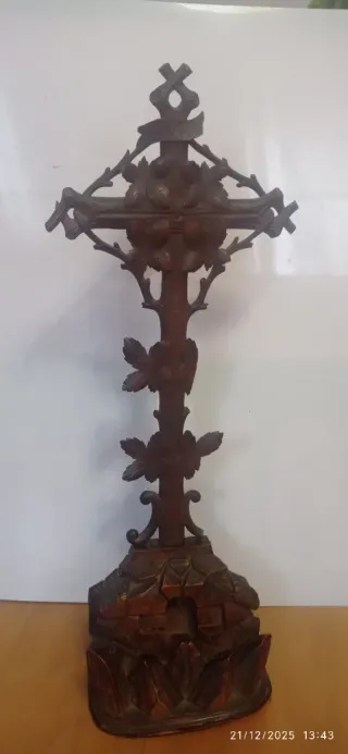 Antigua Cruz Floral Madera Tallada