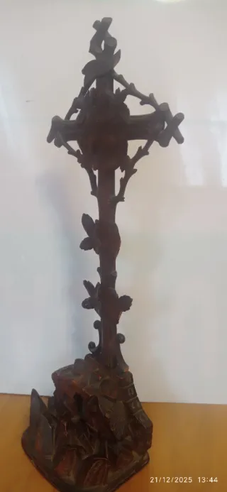 Antigua Cruz Floral Madera Tallada