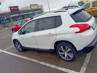Peugeot 2008 2015