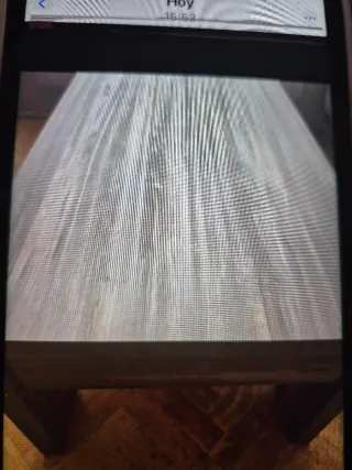 Mesa de comedor de madera