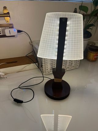 Lampada da tavolo design moderno