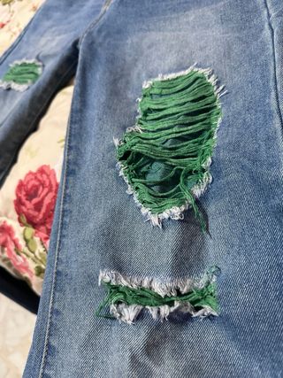 Jeans strappati bambina