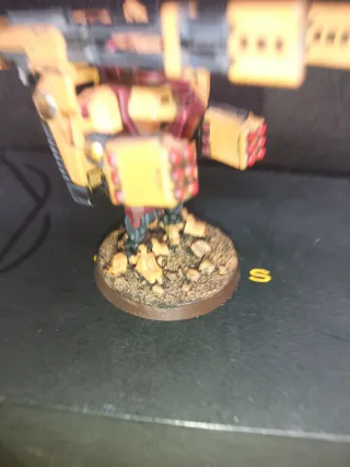 Broadside Battlesuit de los T’au Empire para Warha