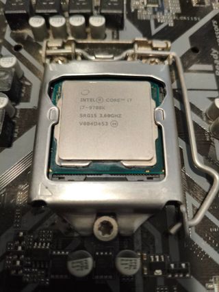 Procesador Intel Core i7-9700K + Placa B365M-DS3H