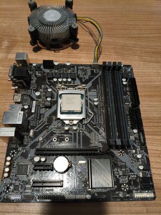 Procesador Intel Core i7-9700K + Placa B365M-DS3H