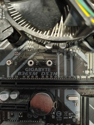 Procesador Intel Core i7-9700K + Placa B365M-DS3H