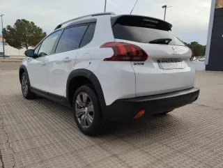 Peugeot 2008 2019