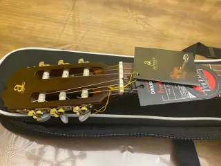Guitarra Clásica Admira Málaga