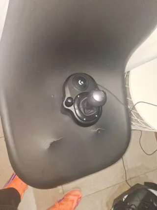 Volante Logitech Xbox/PC + Pedales y Palanca