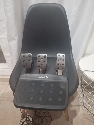 Volante Logitech Xbox/PC + Pedales y Palanca