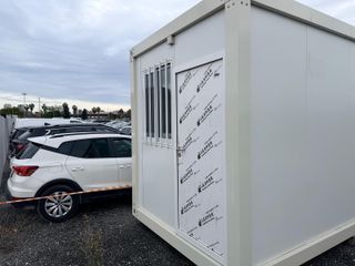 Caseta oficina prefabricada con luz