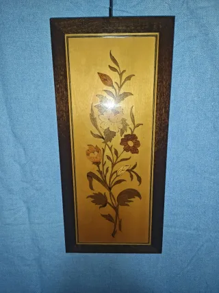 Quadro in legno intarsiato floreale vintage