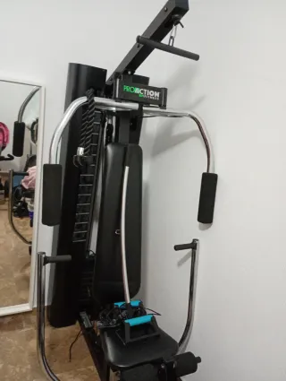 Máquina Multifunción Gimnasio se encuentra en jere