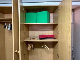 Armario madera de muy buena calidad