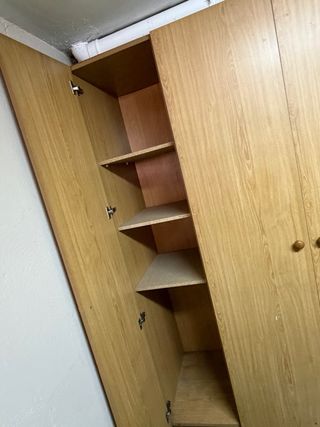 Armario madera de muy buena calidad