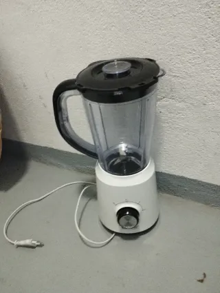 Licuadora Solac 1300W 10e cada una