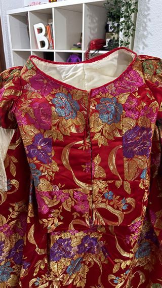 Traje de Fallera con 2 corpiños y zapatos