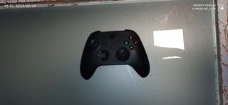 Xbox One S 1TB + 3 juegos + Mando (drift)