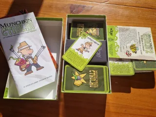Munchkin Cthulhu + Expansión El Mugido de Cthulhu