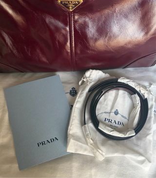 Bolso Prada Burdeos Grande Auténtico