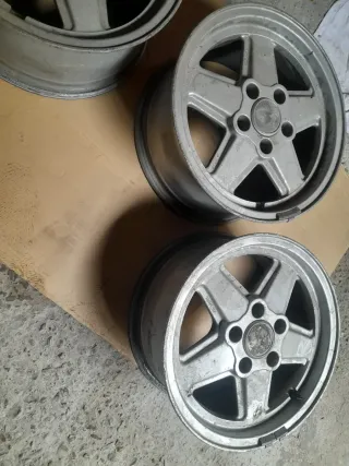 3 Llantas aluminio  5 radios clasicas