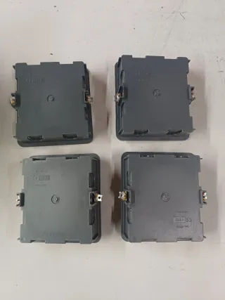 4 Cajas Empotrar Cima M250 Gris