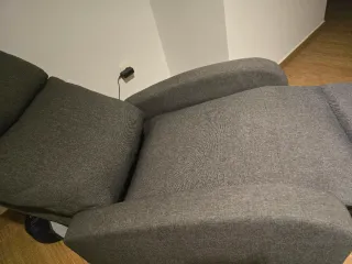 Sillón relax gris tela