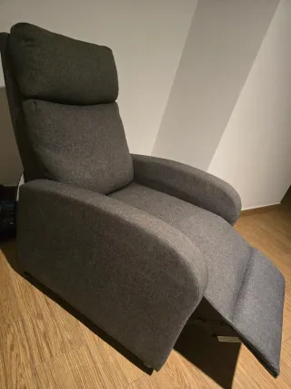 Sillón relax gris tela