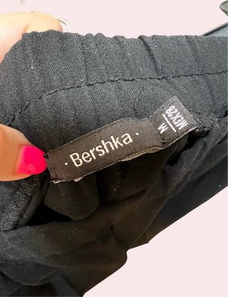 Pantaloni neri Bershka con pences eleganti tg M