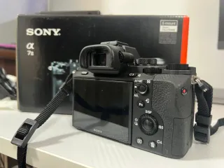 Cámara Sony Alpha 7 II (A7II)