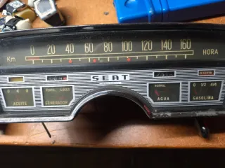 Cuadro de instrumentos SEAT 1500 vintage