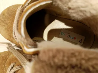 Botitas marrones forradas talla 27