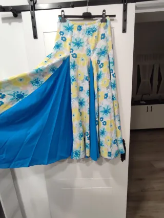 Falda flamenca floral