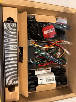 Parrot Asteroid Tablet , manos libres y mucho mas.