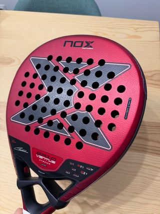 Pala de pádel NOX ed10 roja