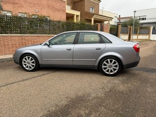 -AUDI A4 1.9 TDI 130CV SLINE-