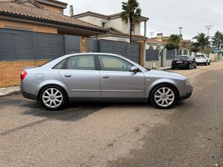 -AUDI A4 1.9 TDI 130CV SLINE-