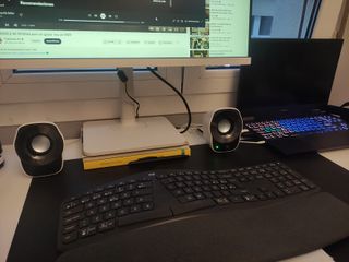 Altavoces Logitech Z120 PC